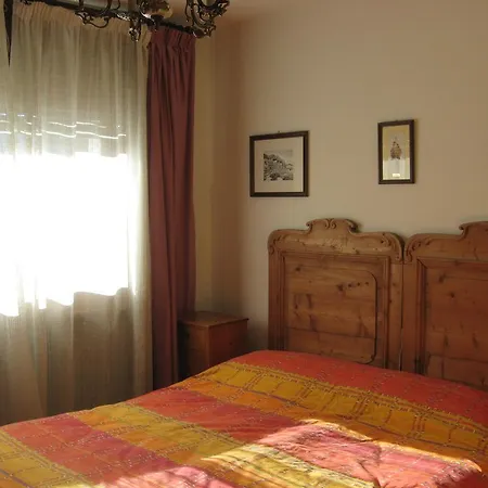 Bruno Piller Hoffer Apartment *