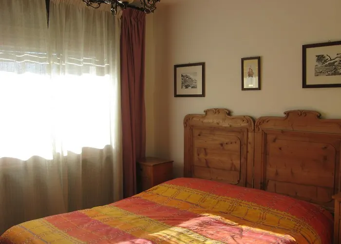 Bruno Piller Hoffer Apartment *